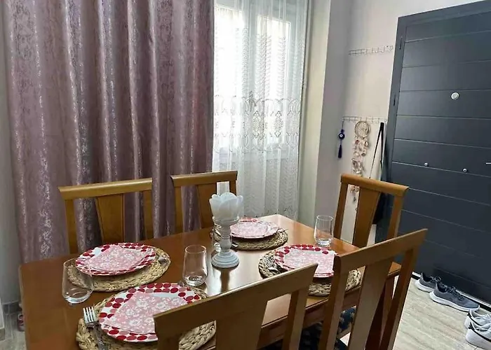 Frankie\'S House
